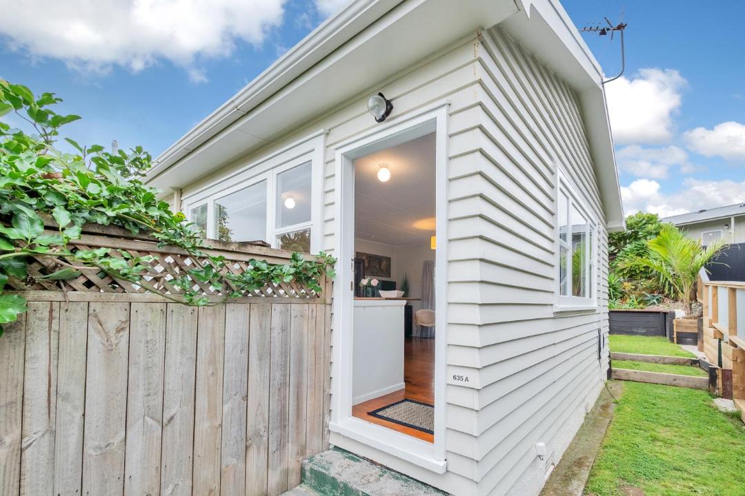 Photo of Others in Grey Lynn