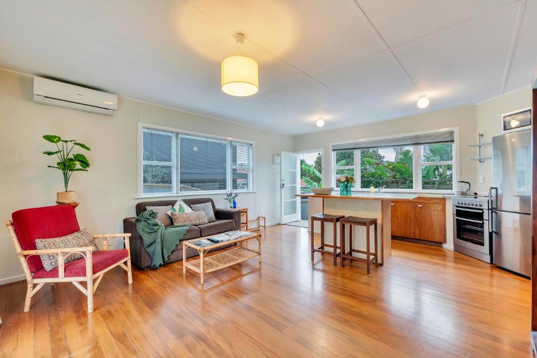 Photo of Others in Grey Lynn
