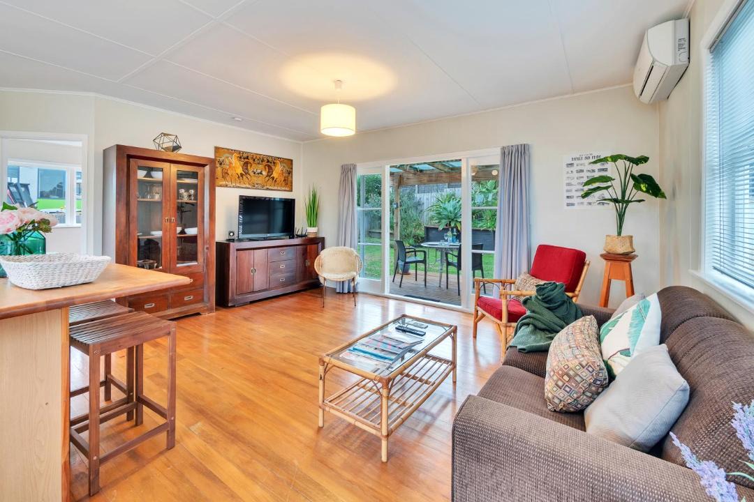 Photo of Others in Grey Lynn