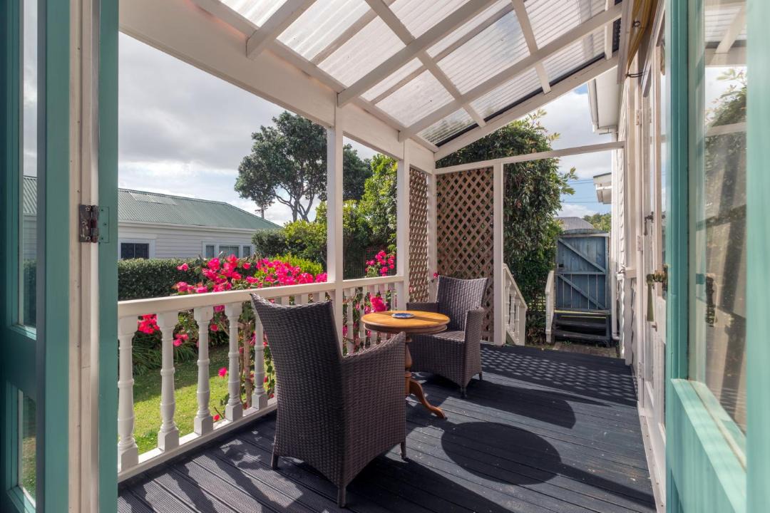 Photo of Others in Ponsonby