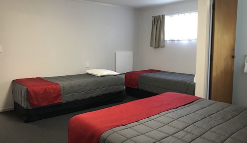 1 Bedroom Holiday Apartment 2 Storey