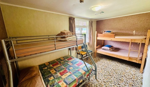 Family Room, Multiple Beds