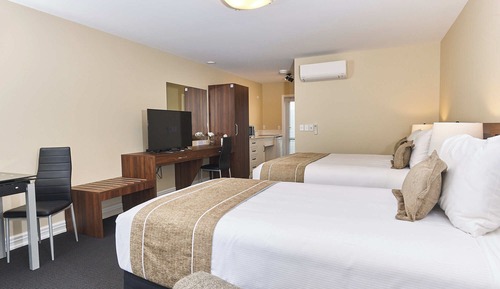 Premium Double or Twin Room, Multiple Beds, Accessible, Hot Tub