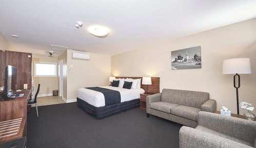 Executive Double Room, 1 King Bed, Pool View, Mezzanine