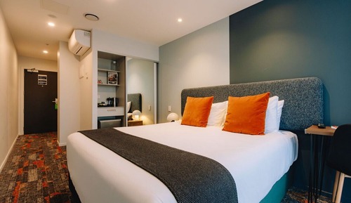 Room, 1 King Bed (Compact, Non-Motorway Facing)