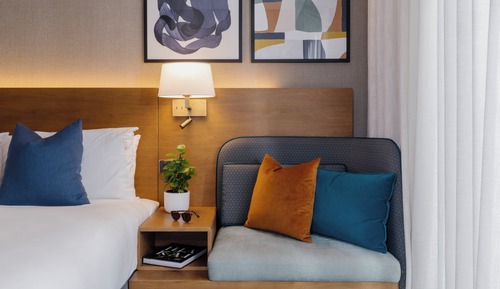 Standard Room, 1 Queen Bed