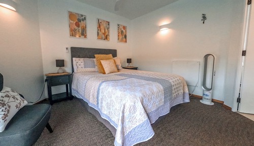 Queen Room with Free Netflix
