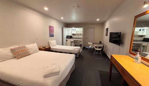 Twin Suite Mineral Spa