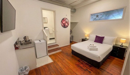 Studio, 1 Queen Bed