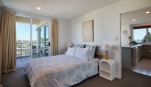 2 Bedroom 2 Bathroom Ocean View Apartment