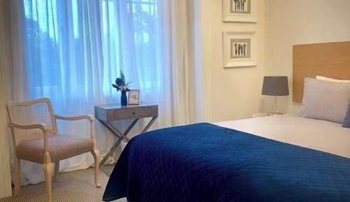 Deluxe Room, 1 King Bed