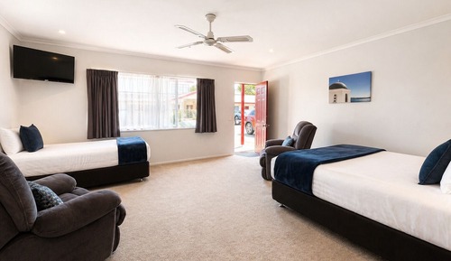 Triple Room, Patio