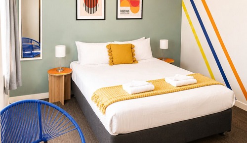 Deluxe Double Room, 1 Queen Bed, Shared Bathroom