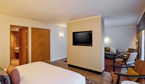 Suite 1 King