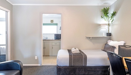 Units 6+7: One Bedroom units