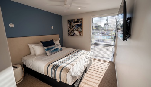 Premium Triple Room, 3 Bedrooms, Pool View