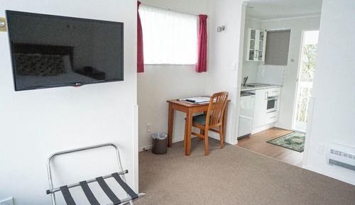 Studio Suite (1st Floor)