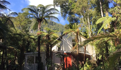 Standard Shared Dormitory, 1 Twin Bed, Non Smoking, Shared Bathroom