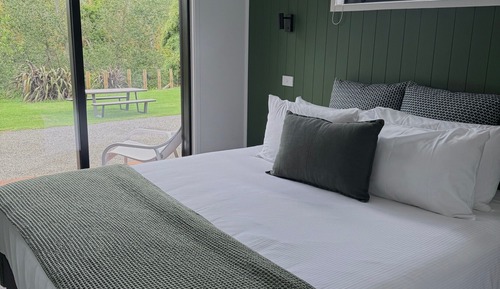 Deluxe Family Motel