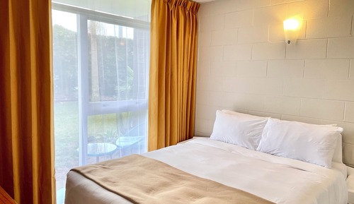 Suite, 1 Bedroom, Kitchen