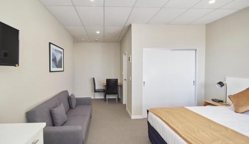 Deluxe Family Suite