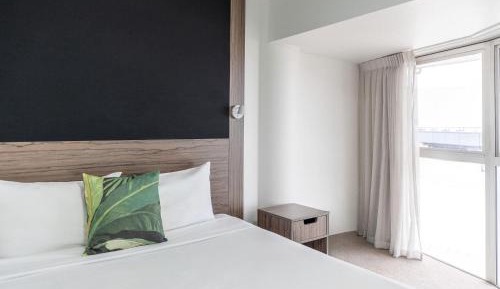 Apartment with Harbor View and Kitchenette