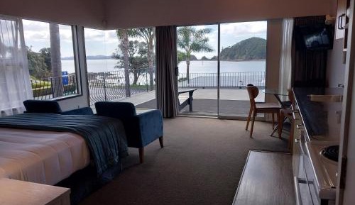 Large Studio with Sea View