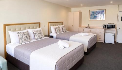 Deluxe Family Suite