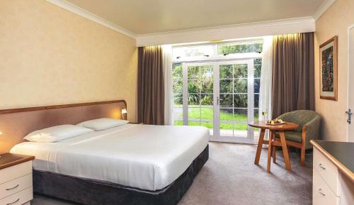 Tauhara Superior Room One King Bed