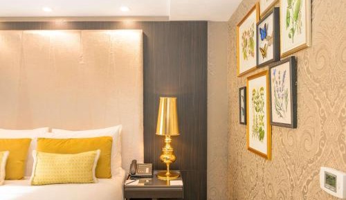 Accessible Classic Queen Room
