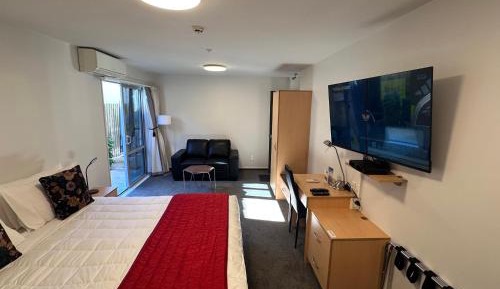 Superior Studio