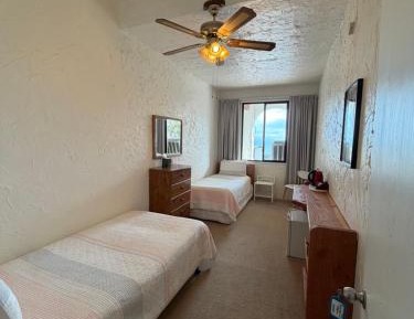 Twin Room with Private External Bathroom