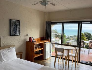 Queen Room with Sea View