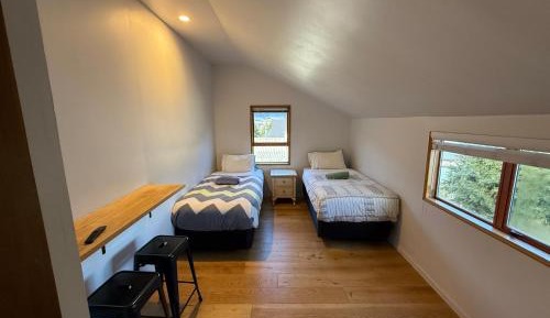 Twin Room with Shared Toilet