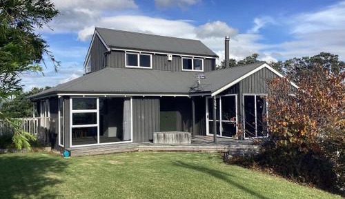 Three-Bedroom Vacation Home 