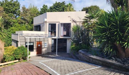 Three-Bedroom Vacation Home 