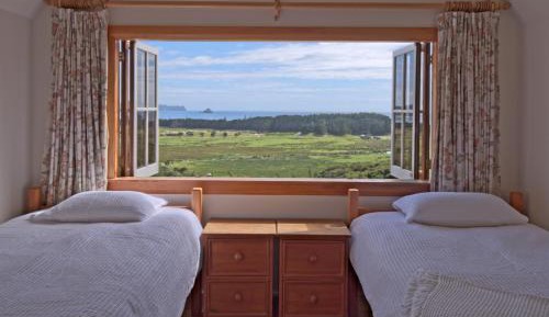 Standard Twin Room with Sea View