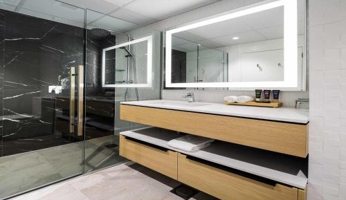 Superior Room with Two Double Beds