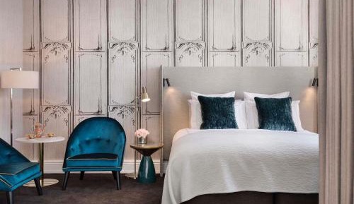 Luxury King Room with One California King Bed