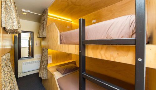 4 Bed Mixed Dorm – Single Pod