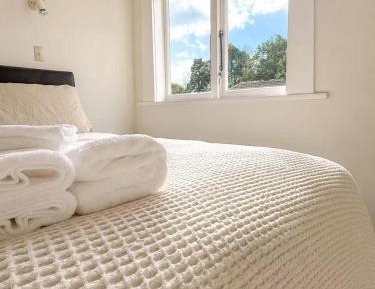 Standard Double Room with Shared Bathroom