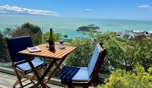 Deluxe Double Room with Balcony and Sea View