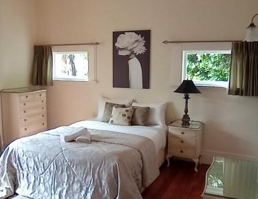 Queen Room with Shared Bathroom