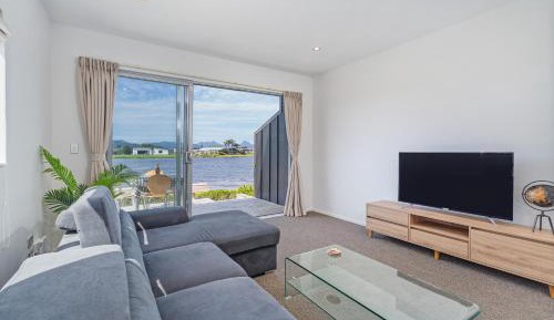 Three-Bedroom Vacation Home 