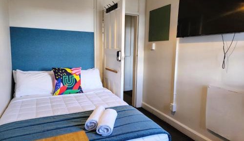 Double Room with Shared Bathroom