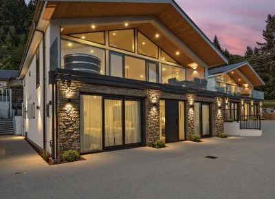 Six-Bedroom House