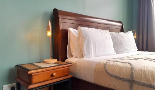Standard Twin Room with Shared Bathroom