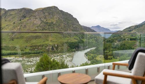 Superior Shotover View Room