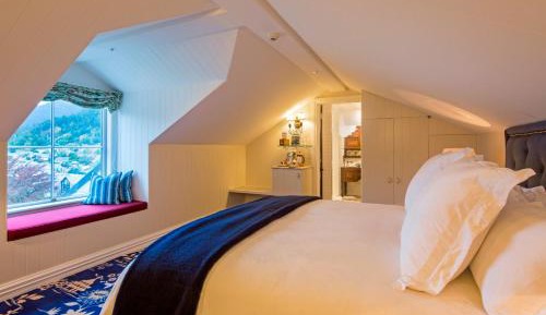 Deluxe King Suite
