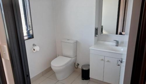 Studio Apartment with Kitchenette